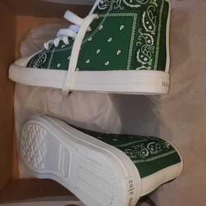 Cote Ouest Westsides sz 6 (women)  GREEN- Brand new in box